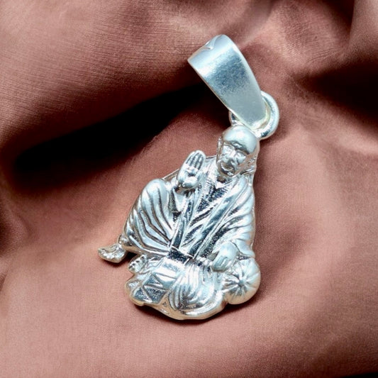 Seated Sai Baba Silver Pendant – Symbol of Peace & Devotion