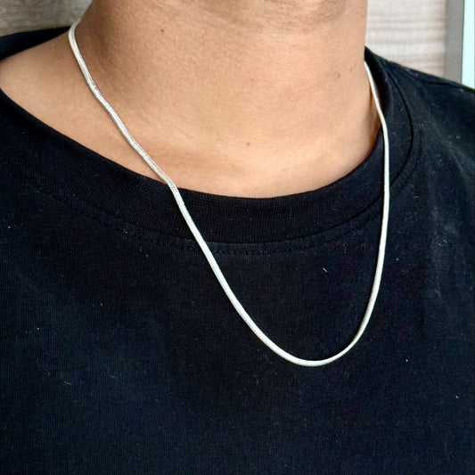 Men’s Silver Flat Snake Chain – Smooth. Sleek. Sophisticated. 20 inches