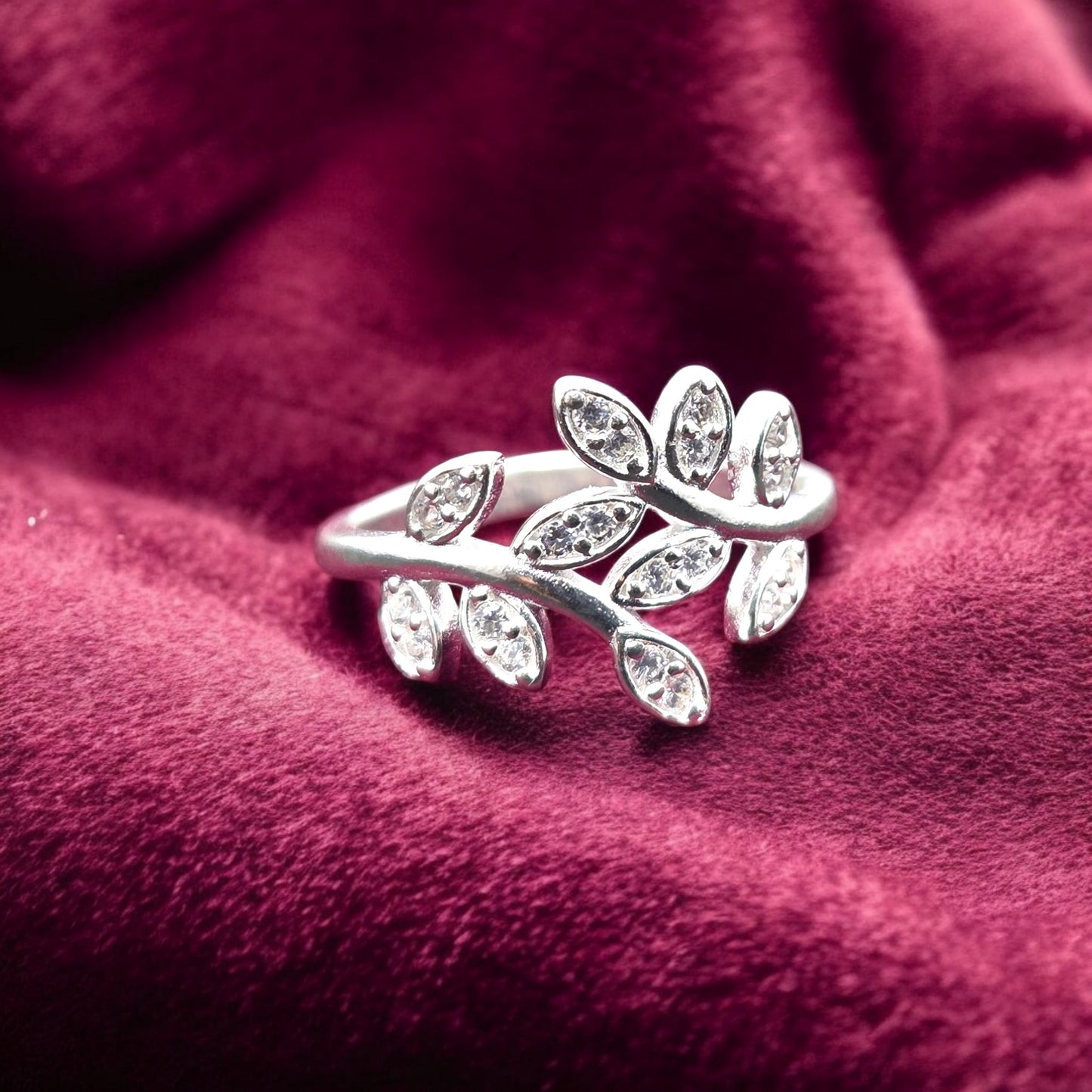 Twin Vine Leaf Ladies Ring