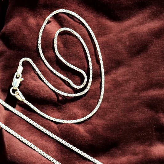 Men’s Silver Box Chain – Sleek, Structured Elegance 24 Inches