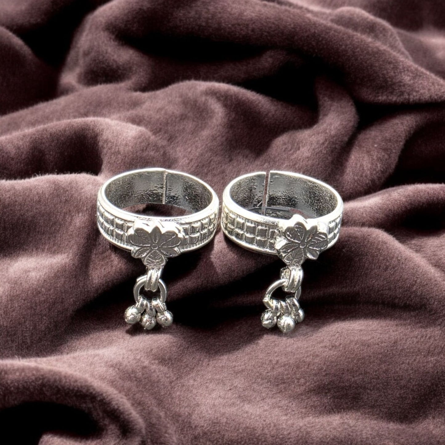 Charm Flower Bell Toe Rings