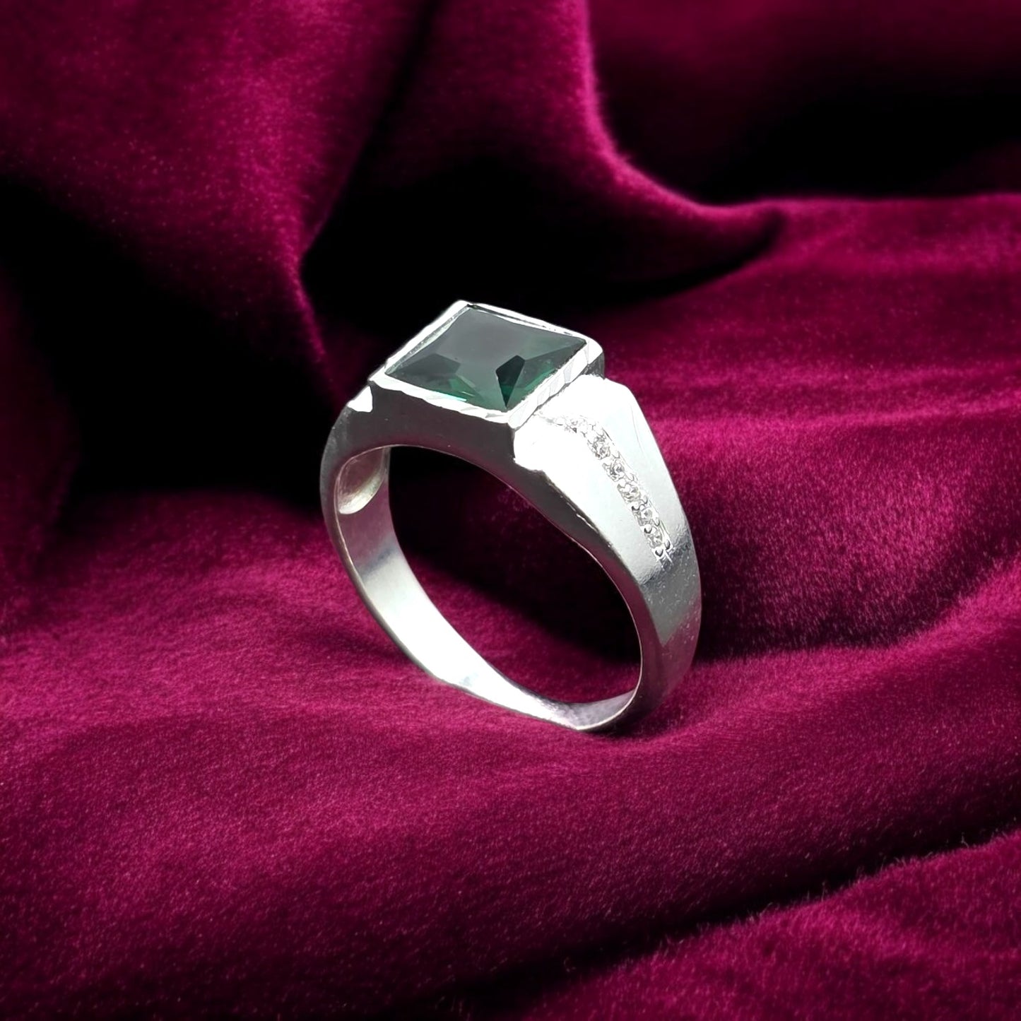 Emerald Emperor Gents Ring