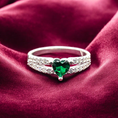 Emerald Heart Crown Ladies Ring