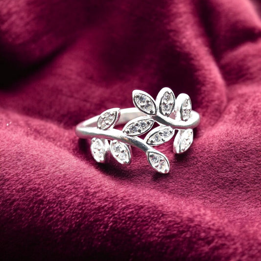 Twin Vine Leaf  Ladies  Ring