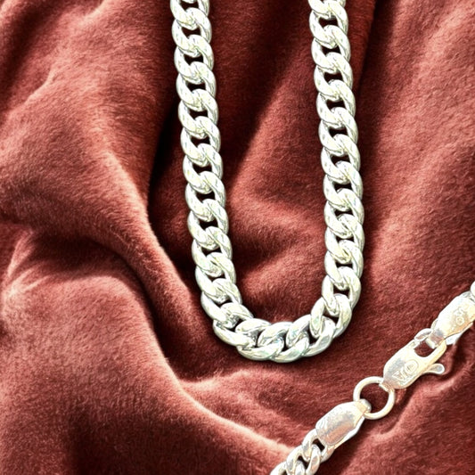 Men’s silver Cuban link chain 20 Inches